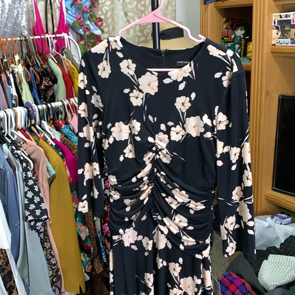 Maggy London - Picture 1 of 1